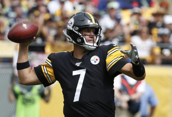 Quarterback Ben Roethlisberger dostal pokutu za nošení Apple Watch