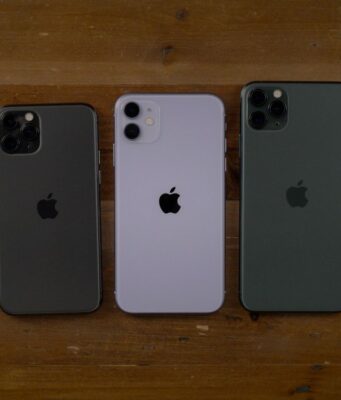 Dostali jste na Vánoce iPhone? Přečtěte si tipy a triky přesně pro vás!