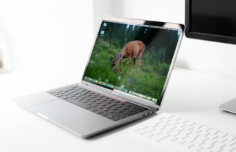 Návod – Jak nastavit fotografii jako tapetu na iPhonu, iPadu nebo Macu