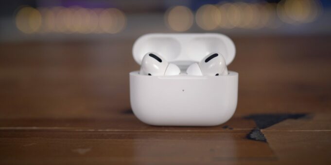 Návod – Jak ručně připojit AirPods a AirPods Pro k MacBooku