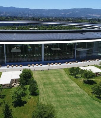 Zaměstnanci Apple již nemusí nosit respirátory na většině míst