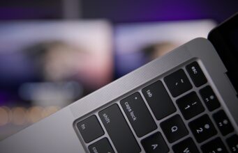 Apple již neprodává žádné MacBooky s motýlí klávesnicí