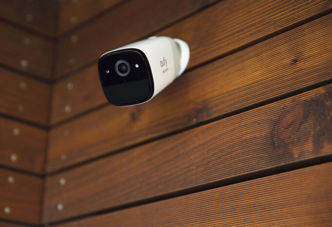 Apple začal prodávat bezpečnostní kameru eufyCam 2 Pro