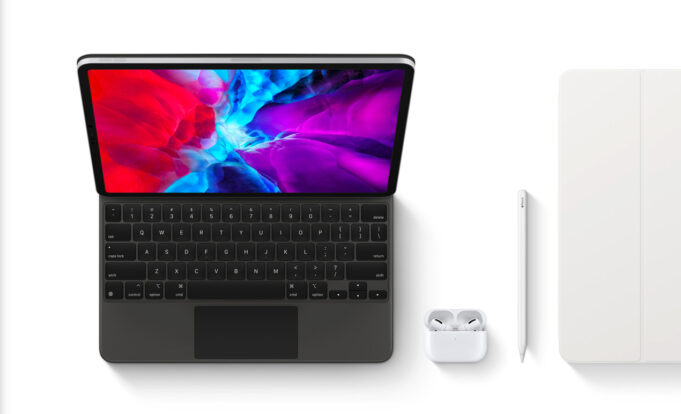 Podívejte se na první unboxing videa klávesnice Magic Keyboard pro iPad Pro