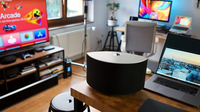 Studio Tour 2020 – Mac Pro, HomePod, Technics, Sony a Samsung