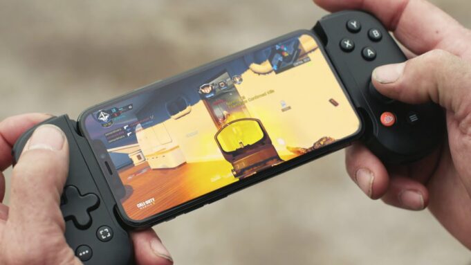 Herní ovladač Backbone One je jeden z nejlepších, které můžete použít s iPhonem