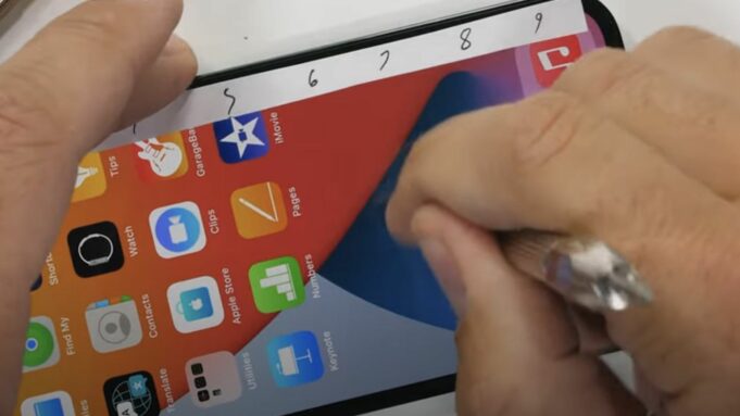 Jak dopadl test odolnosti skla Ceramic Shield na iPhone 12 Pro?