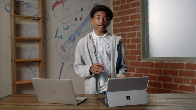 Microsoft sdílel novou reklamu, ve které porovnává Microsoft Surface Pro 7 s MacBookem Pro