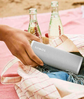 Společnost Sonos představila přenosný reproduktor Sonos Roam s podporou AirPlay 2