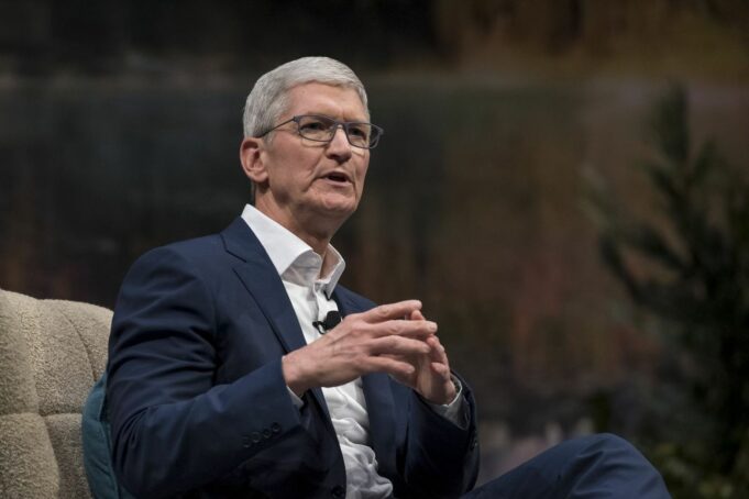 Tim Cook bude jedním z hostů na nadcházející konferenci „Viva Technology“