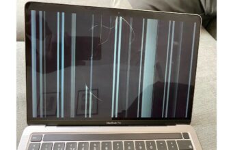 Během normálního používání nových MacBooků došlo prasklinám na displeji