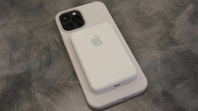 Jak reálně vypadá nová baterie MagSafe? Podívejte se na první fotografie!