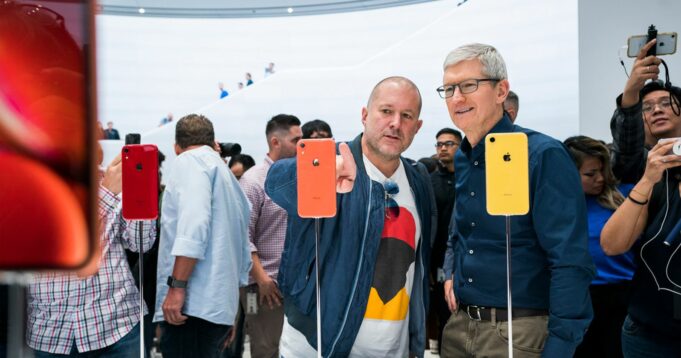 Ferrari oznamuje víceleté partnerství s bývalým šéfem designu společnosti Apple Jony Ivem