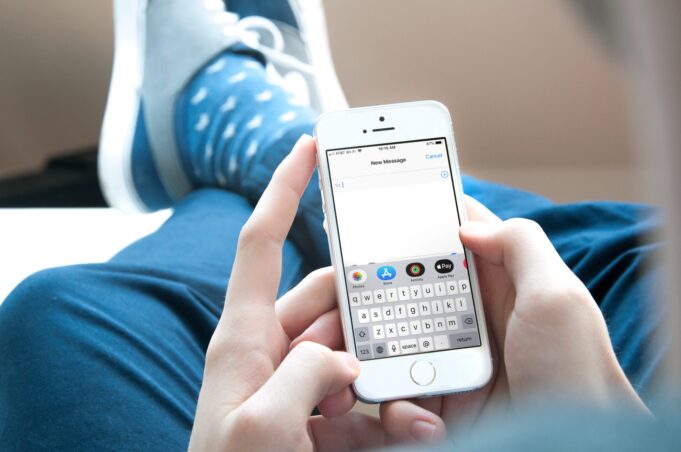 Návod – Jak změnit barvu bublin iMessage pomocí aplikace FancyBubble