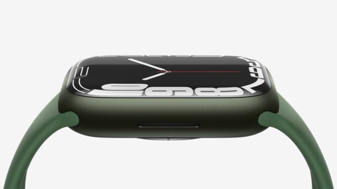 Vedoucí Apple v rozhovoru vysvětlují, co bylo důvodem pro zvětšení displeje Apple Watch Series 7