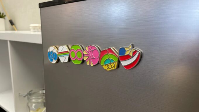 Společnost Activity Awards prodává magnetické odznaky aktivity Apple Watch