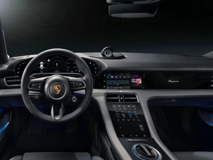 Porsche oznámilo aktualizaci aplikace My Porsche App, která přidává nové funkce do prostředí CarPlay