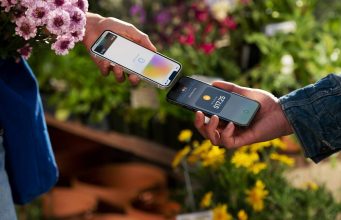 Funkce Placení klepnutím na iPhone je nyní dostupná na Slovensku a v několika dalších zemích