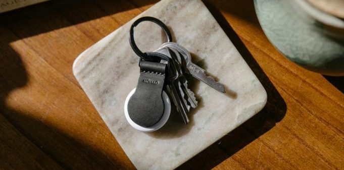 Společnost Nomad představila novou verzi klíčenky Nomad Leather Loop pro AirTag