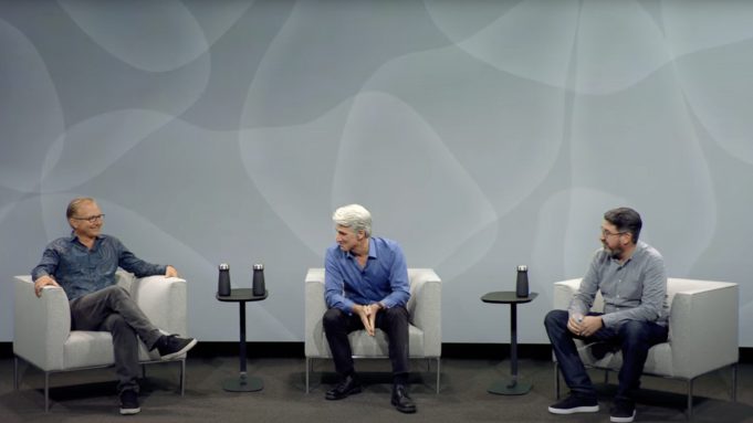 Craig Federighi a Greg Joswiak hovořili o nových funkcích iOS 16, iPadOS 16 a macOS Ventura