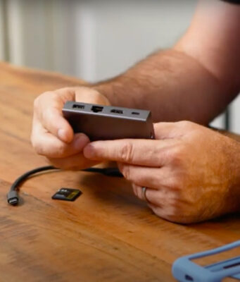 Jan Březina – Uni HUB 8 v 1 | Povedený USB-C HUB z Číny