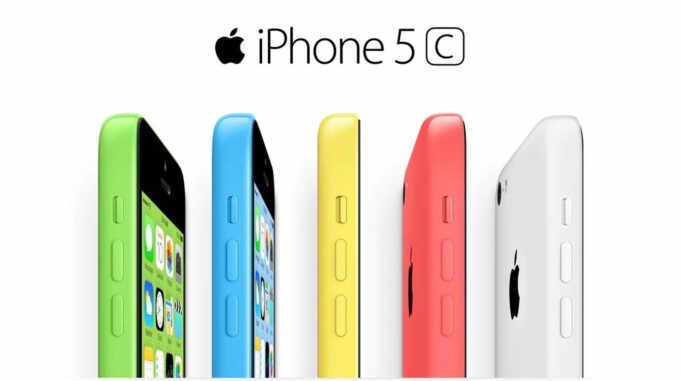 iPhone 5c bude přidán na seznam zastaralých produktů příští měsíc