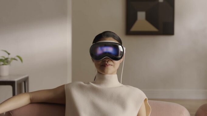 Šestá beta verze visionOS obsahuje dvě nová videa, která se uživateli zobrazí během procesu nastavení