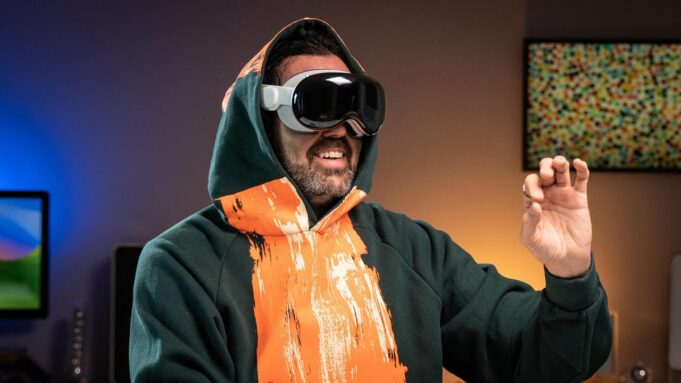 Petr Mára – Apple Vision Pro – Budoucnost (z) Simulace – prvních 72 hodin