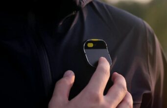 Apple údajně pracuje na zcela novém nositelném zařízení o velikosti AirTagu
