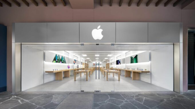 Apple Store v La Encantada v Tucsonu v Arizoně se dočasně přestěhuje na nové místo