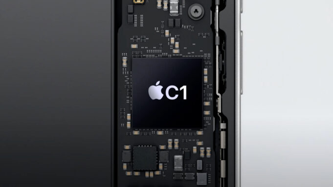 iFixit rozebral iPhone 16e a nabídl bližší pohled na modem C1