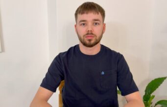 Denis Surových – iPhone Fold vyřeší problém, se kterým si konkurence neporadila