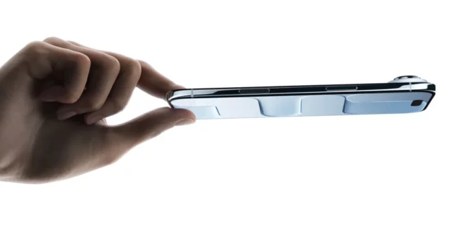 Jeden z uživatelů dokázal upravit iPhone Air tak, aby obsahoval fyzický slot pro SIM kartu