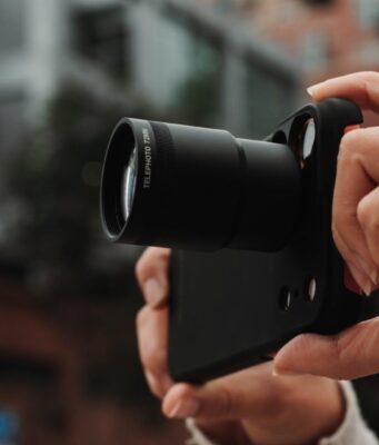 Společnost Sandmarc vydala nový objektiv Tetraprism 72mm pro iPhone