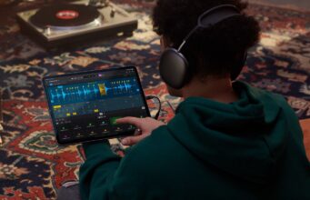 Apple rozšiřuje své partnerství s nadací Save The Music Foundation