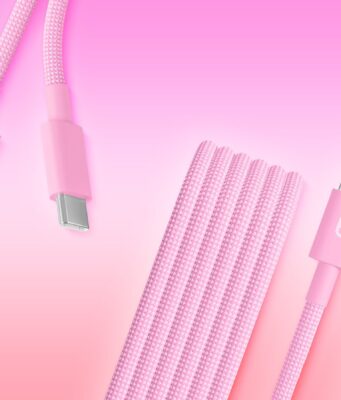 Značka Beats od společnosti Apple představila několik kabelů v nové barevné variantě energicky růžová