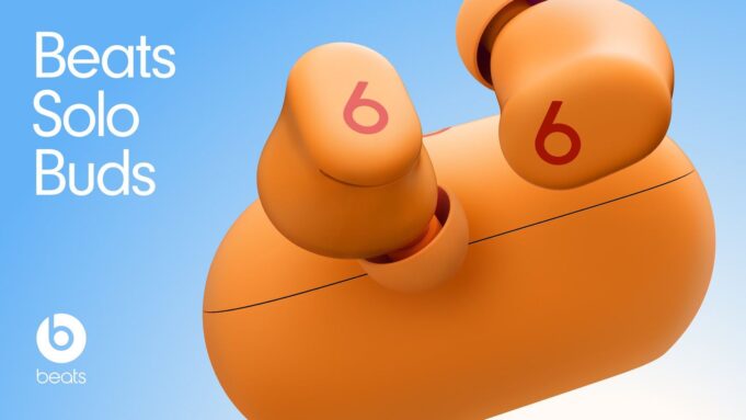 Beats představuje novou oranžovou variantu sluchátek Solo Buds