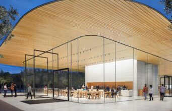 V návštěvnickém centru Apple Parku v kalifornském Cupertinu probíhá „modernizace“