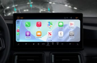 Claude nyní podporuje CarPlay, chatbota lze nyní používat přímo prostřednictvím systému automobilu