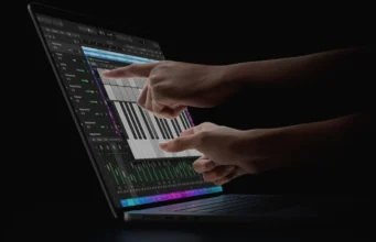 Vedení Applu vysvětluje, proč má MacBook Pro konečně dotykový displej